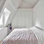 Bright And Spacious Apartment ⊹Paris⊹
