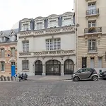 Bright And Spacious Apartment ⊹Paris⊹